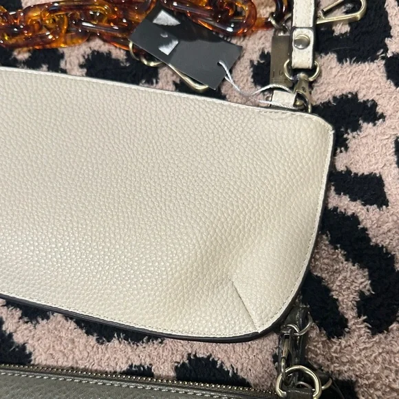 Joy Susan Cream and Olive Clutch Set - Picture 6 of 9